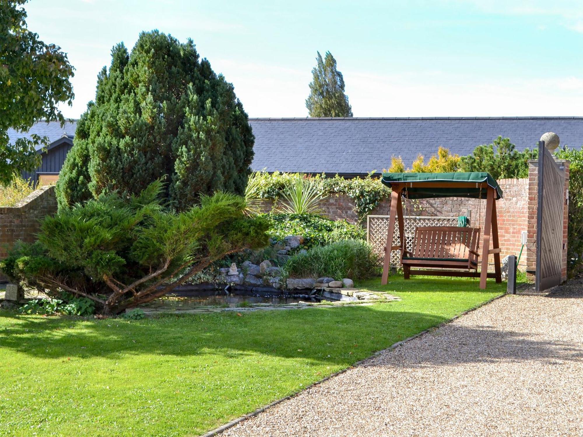 Lake House Cottage Finchingfield Bagian luar foto