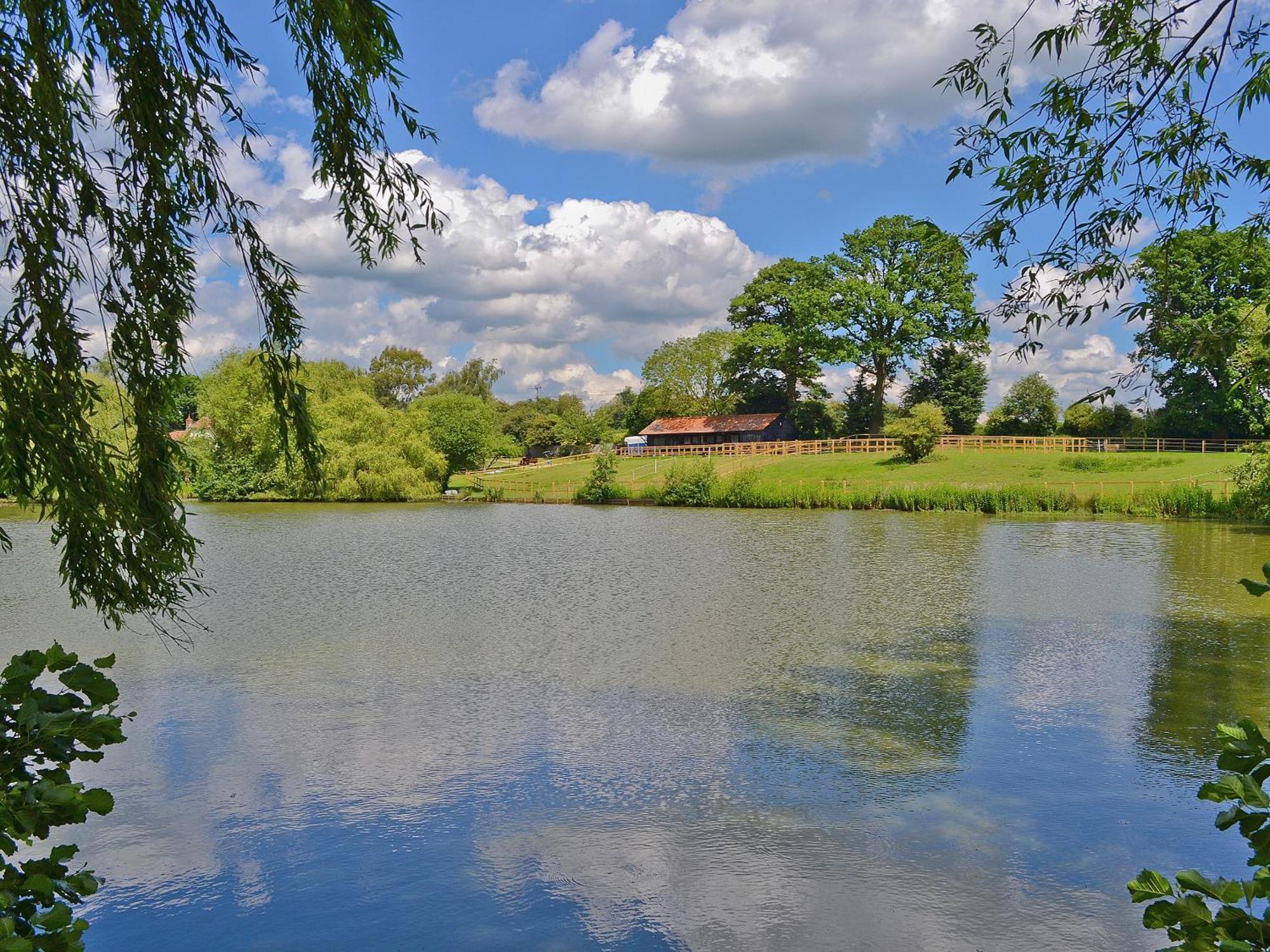 Lake House Cottage Finchingfield Bagian luar foto